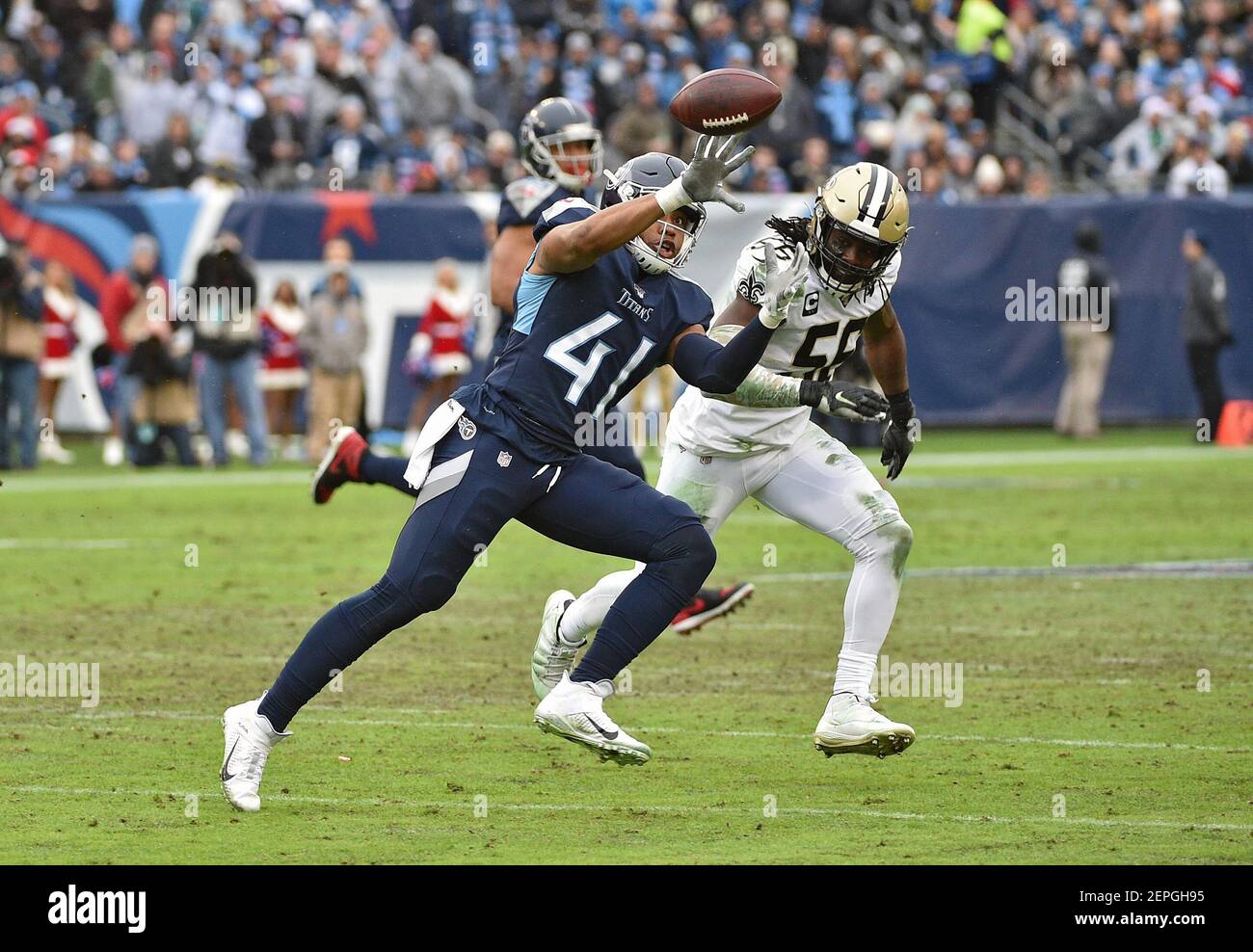 22 dicembre 2019; Nashville TN, USA Tennessee Titans che fanno ritorno a Khari Blasingame (41) fa una presa durante una partita tra i New Orleans Saints e i Tennessee Titans al Nissan Stadium di Nashville, Tennessee. (Credito fotografico obbligatorio: Steve Roberts/CSM/Sipa USA)(immagine di credito: © Steve Roberts/Cal Sport Media/Sipa USA/CSM/Sipa USA) Foto Stock