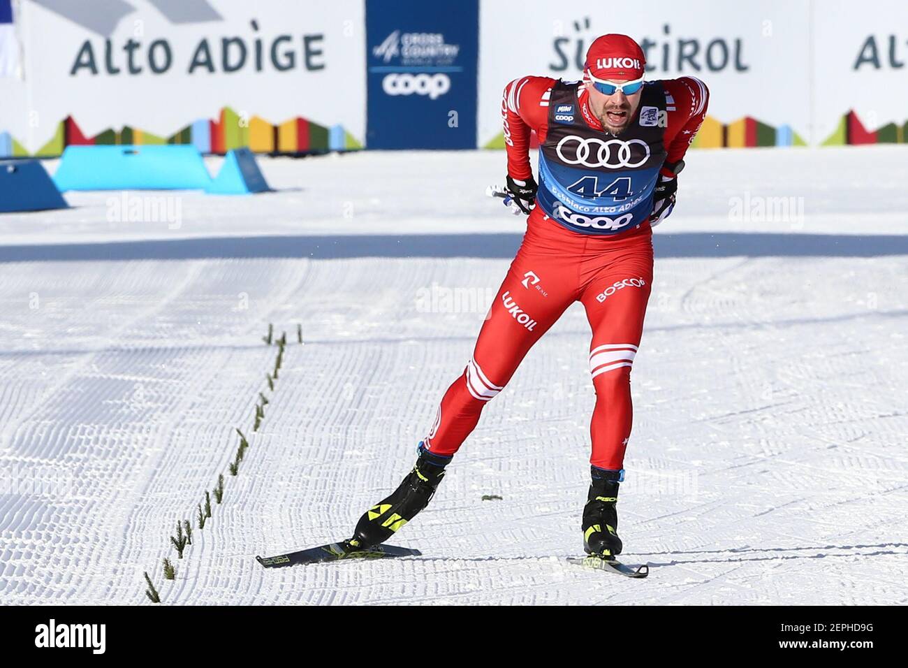 Sergey Ustiugov (RUS) durante l'intervallo Men 15 km inizio gratuito della  FIS Tour de Ski - Coppa del mondo di Sci di fondo 2019-20 il 31 dicembre  2019 a Dobbiaco, Tobbiaco, Italia. (