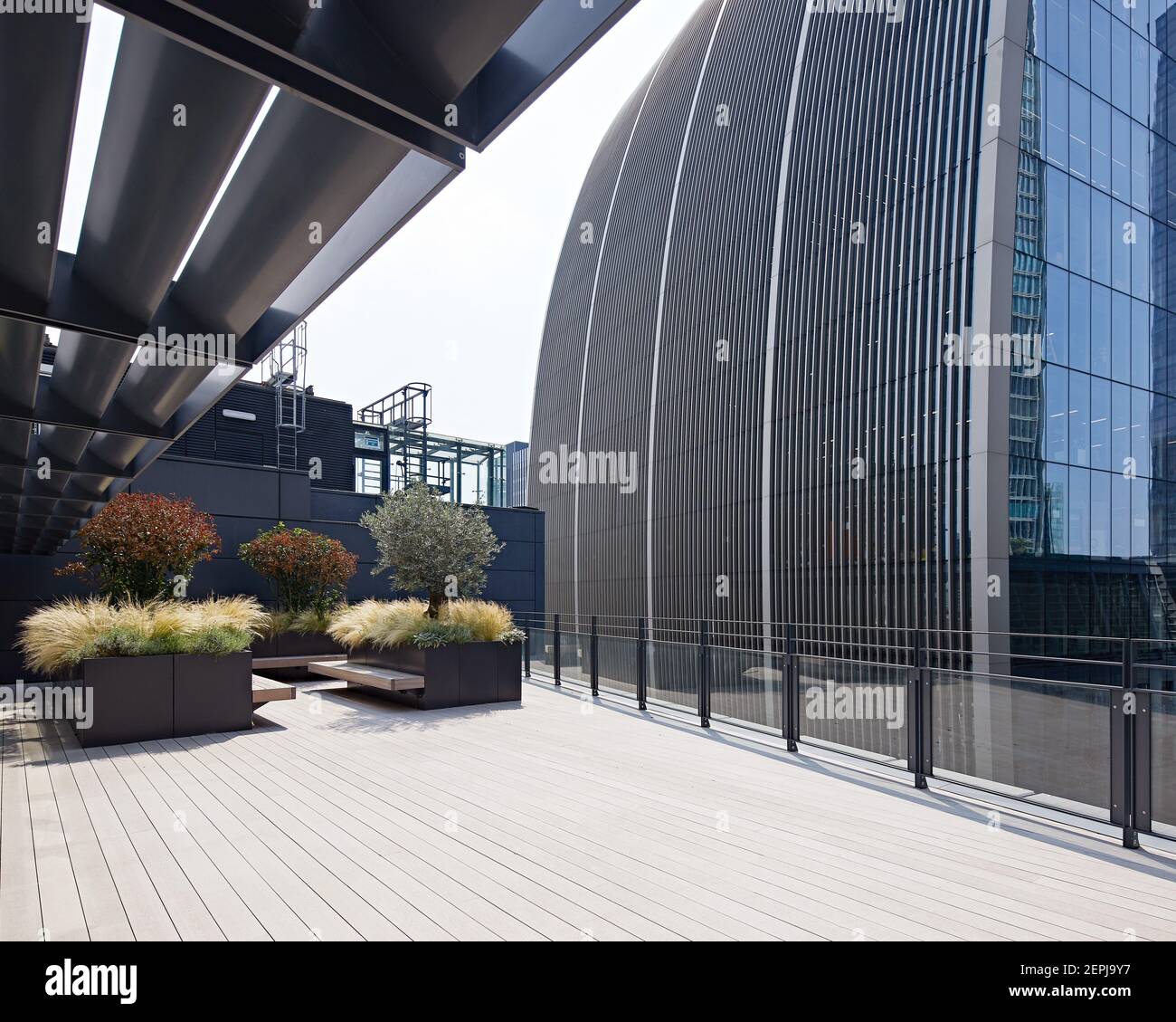 La City of London Square Mile dalla terrazza sul tetto ovest. Premier Place, City of London, Regno Unito. Architetto: Stiff + Trevillion Architetti, 20 Foto Stock