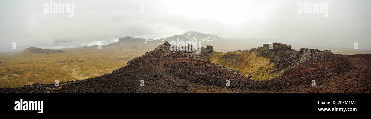 Paesaggio vulcanico del cratere al Parco Nazionale di Snaefellsnes, Islanda Foto Stock