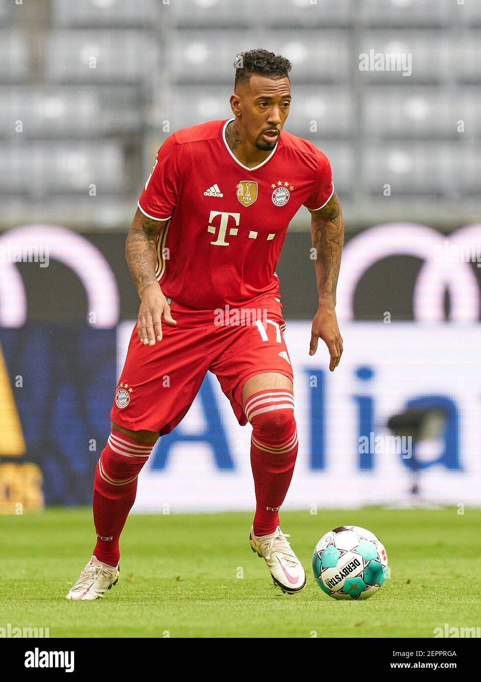 Monaco, Germania. 27 febbraio 2021. Jerome BOATENG (FCB 17) nella partita FC BAYERN MUENCHEN - 1.FC KOELN 5-1 1.German Football League il 27 febbraio 2021 a Monaco di Baviera, Germania Stagione 2020/2021, Giornata 23, 1.Bundesliga, FCB, München, 23.Spieltag, Köln. © Peter Schatz / Alamy Live News - le NORMATIVE DFL VIETANO L'USO DI FOTOGRAFIE come SEQUENZE DI IMMAGINI e/o QUASI-VIDEO - Foto Stock