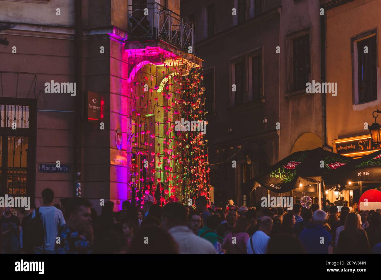 Lublino, Polonia - 1 giugno 2019: Via Grodzka affollata durante la notte della cultura (NOC Kultury) nella città vecchia Foto Stock