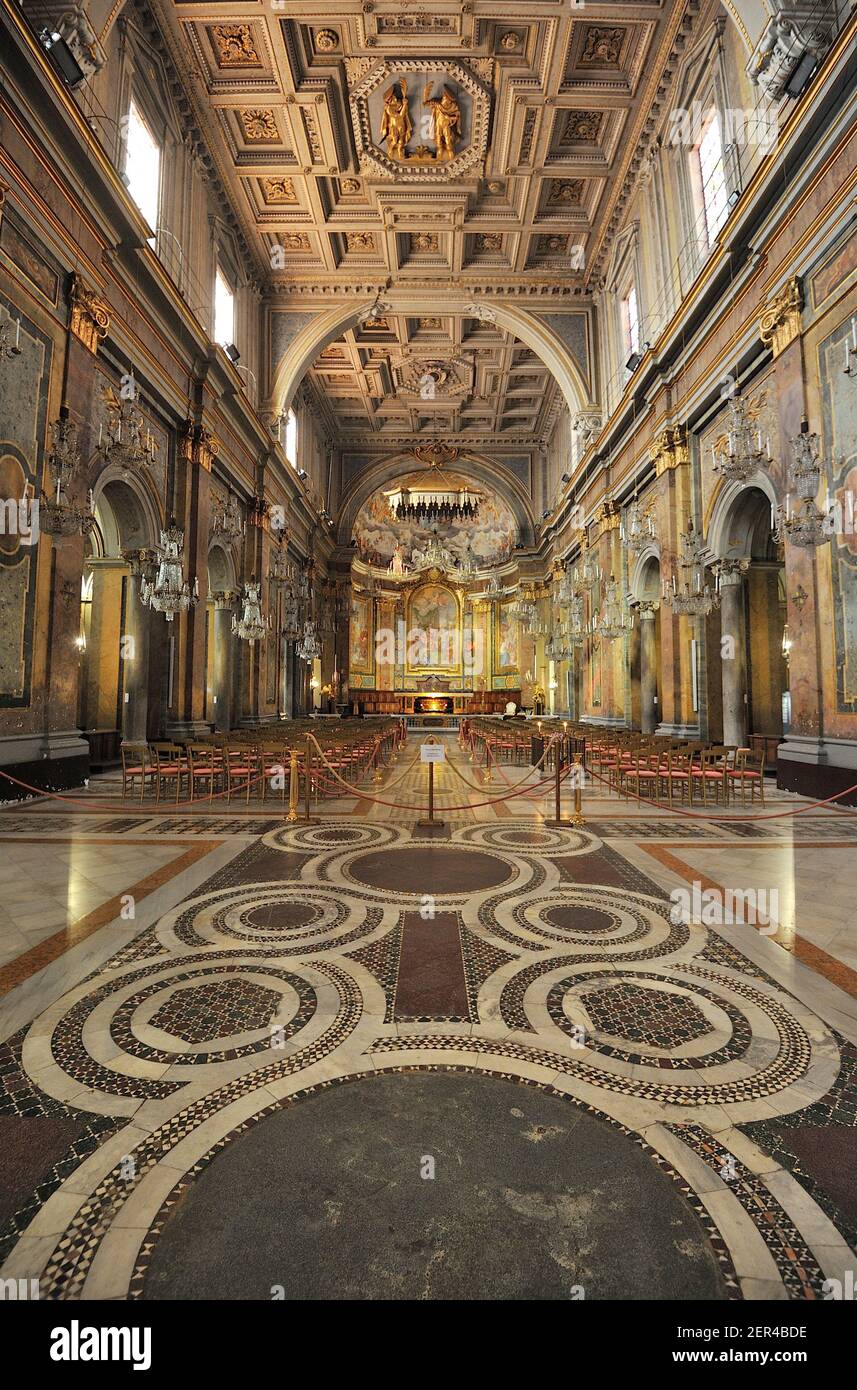 Italia, Roma, Celio, basilica dei Santi Giovanni e Paolo Foto Stock