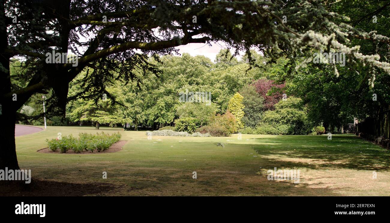 RAF Cranwell Training College Grounds panorama, Cranwell, Lincolnshire, Inghilterra, Regno Unito, Regno Unito maggio 2011 Foto Stock