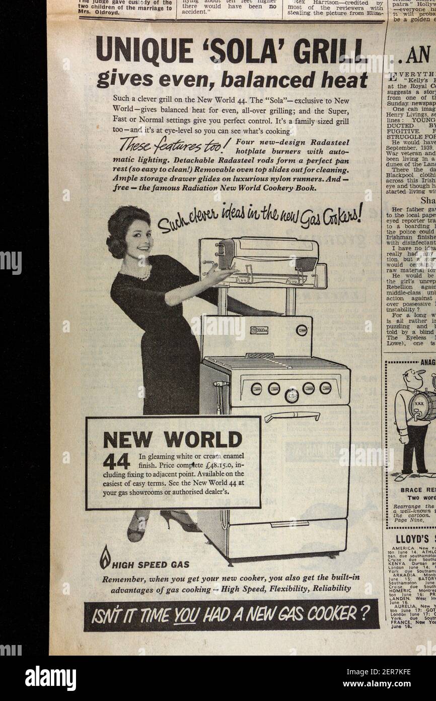 Annuncio per il nuovo mondo 44 (la sola) cucina a gas nel quotidiano serale News (giovedì 13 giugno 1963), Londra, Regno Unito. Foto Stock