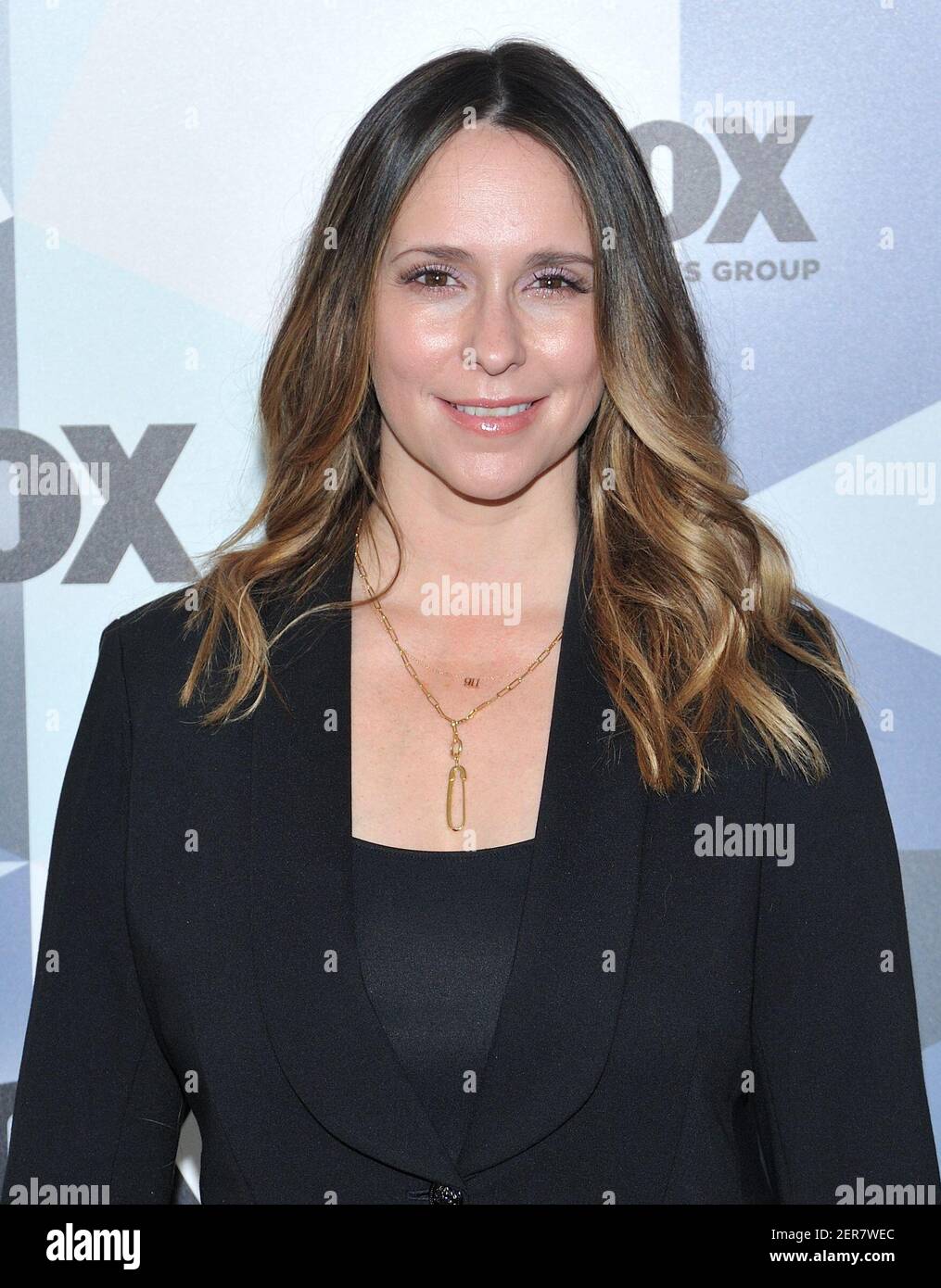 NEW YORK - MAGGIO 14: L'attrice Jennifer Love Hewitt partecipa alla programmazione Fox 2018 Presentazione Red Carpet arrivi al Wollman Rink a Central Park il 14 maggio 2018 a New York City. (Foto di Stephen Smith/Fox/PictureGroup/Sipa USA) Foto Stock