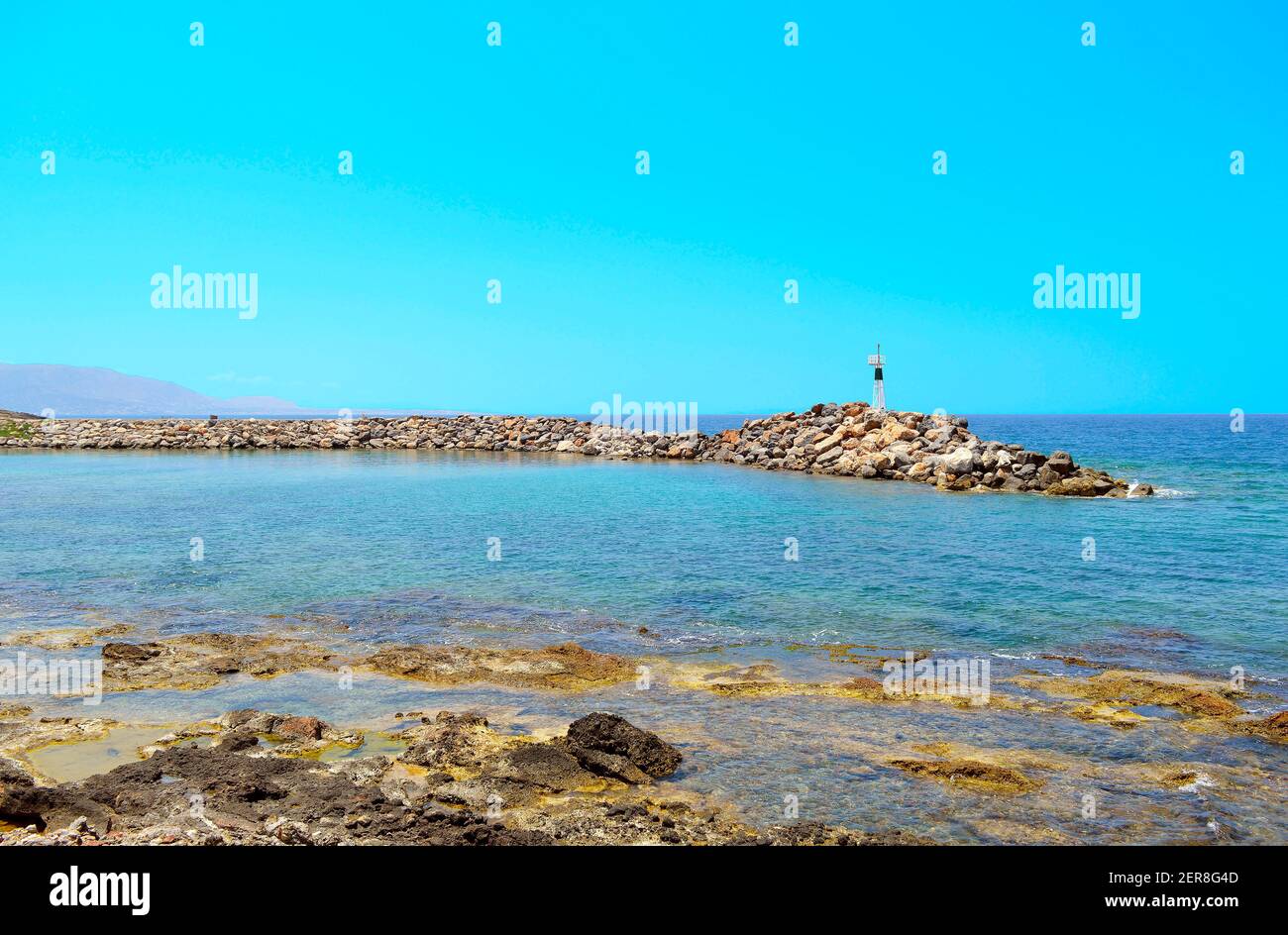 L'ingresso del porto di Sissi a Creta, il più grande e popolato Delle isole greche Foto Stock