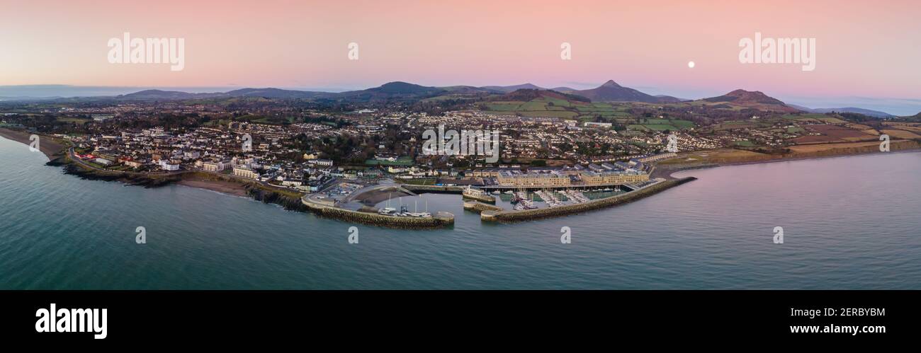 Vista panoramica aerea a Graystones nella contea di Wicklow, Irlanda Foto Stock