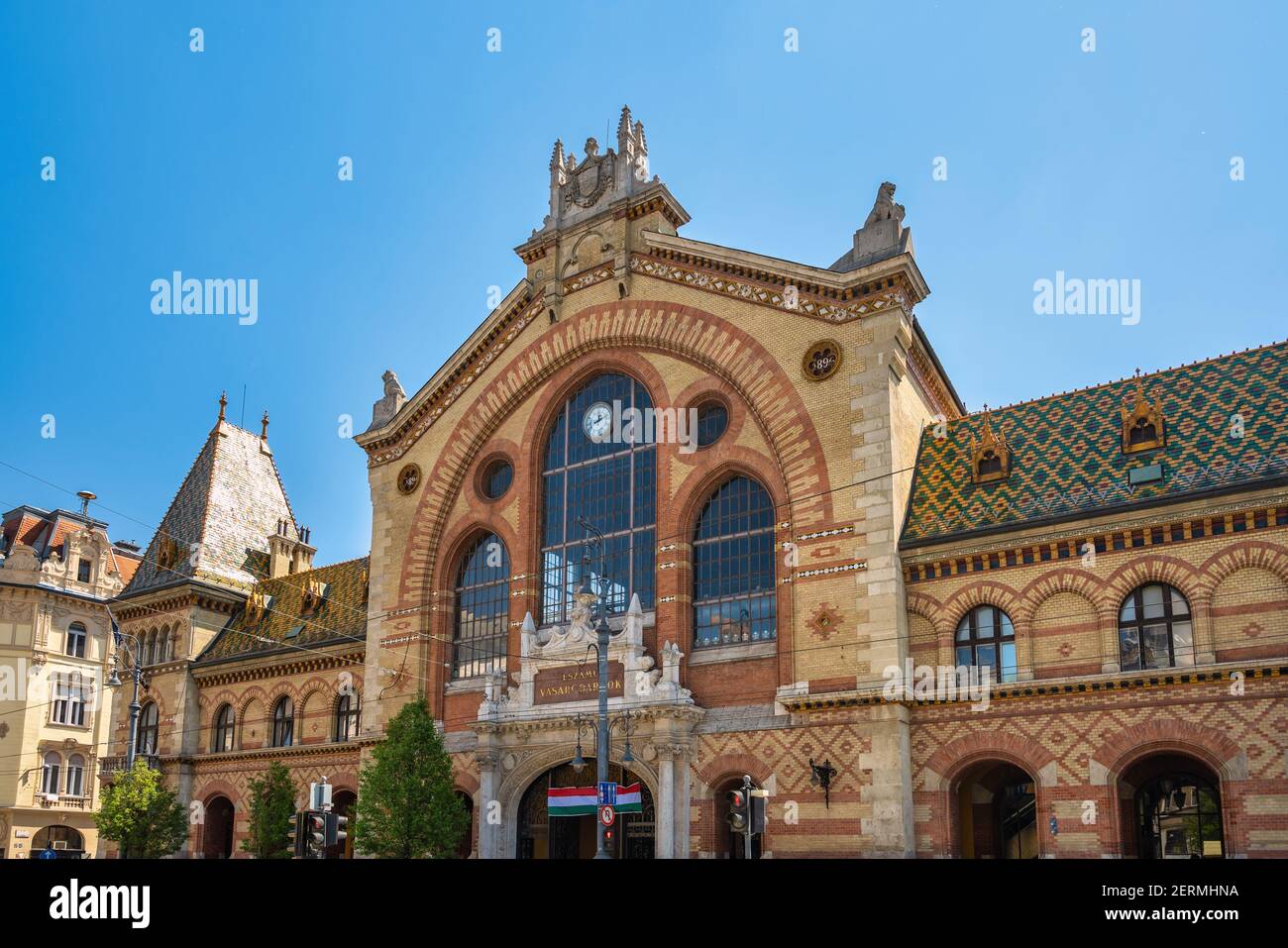 Budapest, Ungheria, skyline della città al Grande mercato Centrale di Budapest (mercato Centrale) Foto Stock