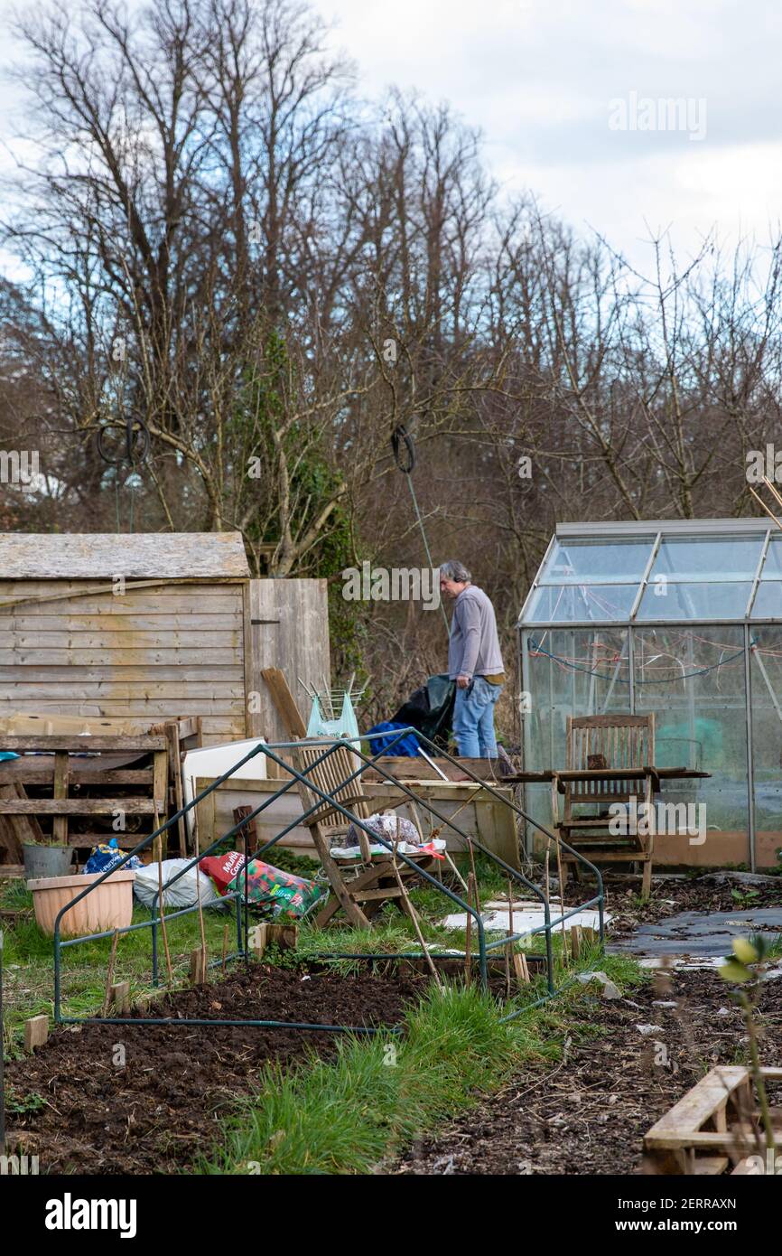 Cardiff, Galles. 22 Febbraio 2021. Nella foto è raffigurata la Pontcana Permanent Allotments. Regno Unito Meteo. Spazi verdi gallesi Foto Stock