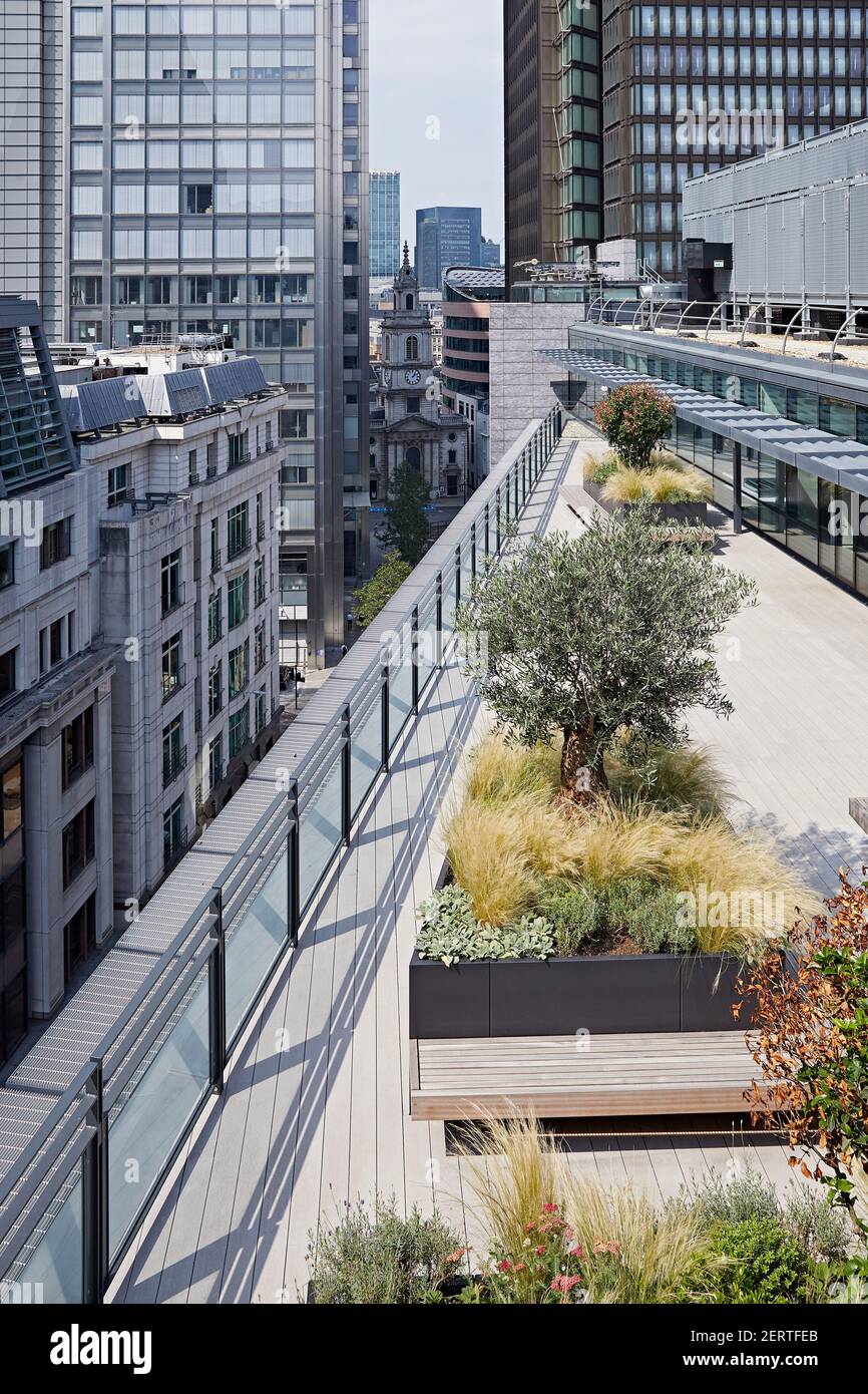 Dettaglio per la terrazza sul tetto che si affaccia sul miglio quadrato, City of London. Premier Place, City of London, Regno Unito. Architetto: Rigido + Trevillion Foto Stock