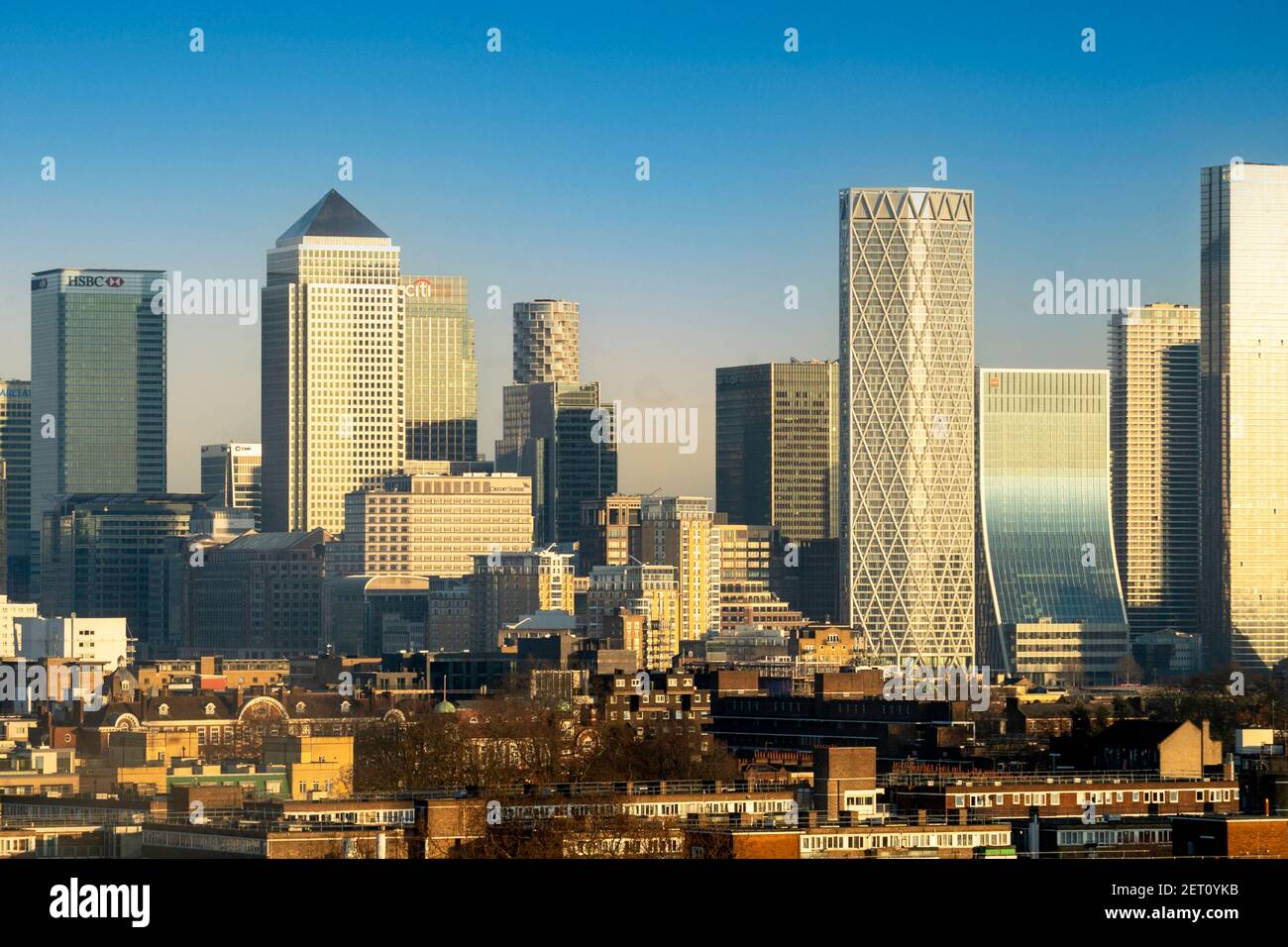 Londra UK Canary Wharf uffici e strade urbane Foto Stock
