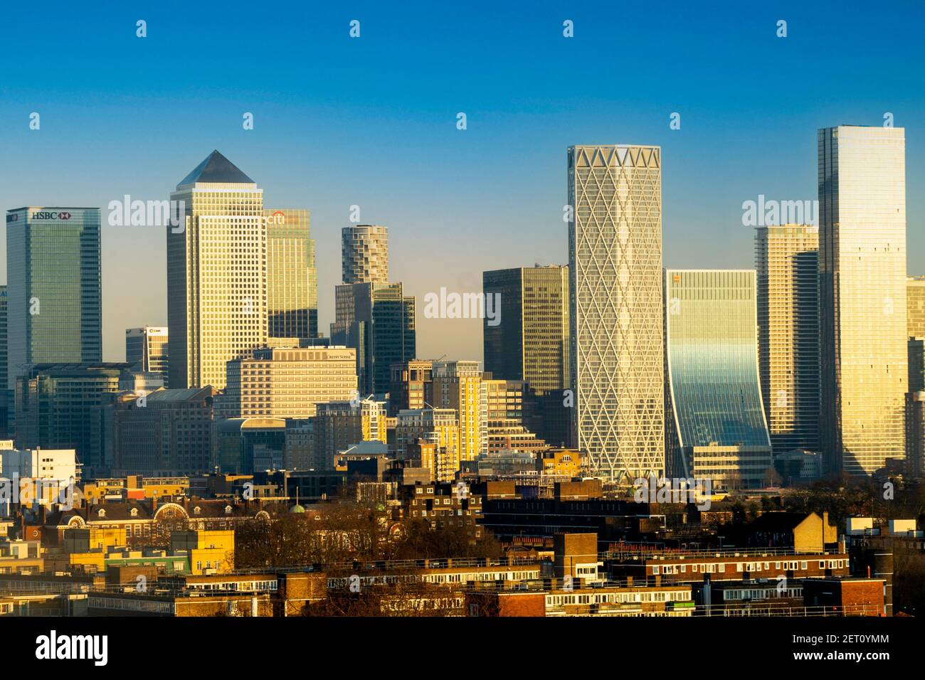 Londra UK Canary Wharf uffici e strade urbane Foto Stock