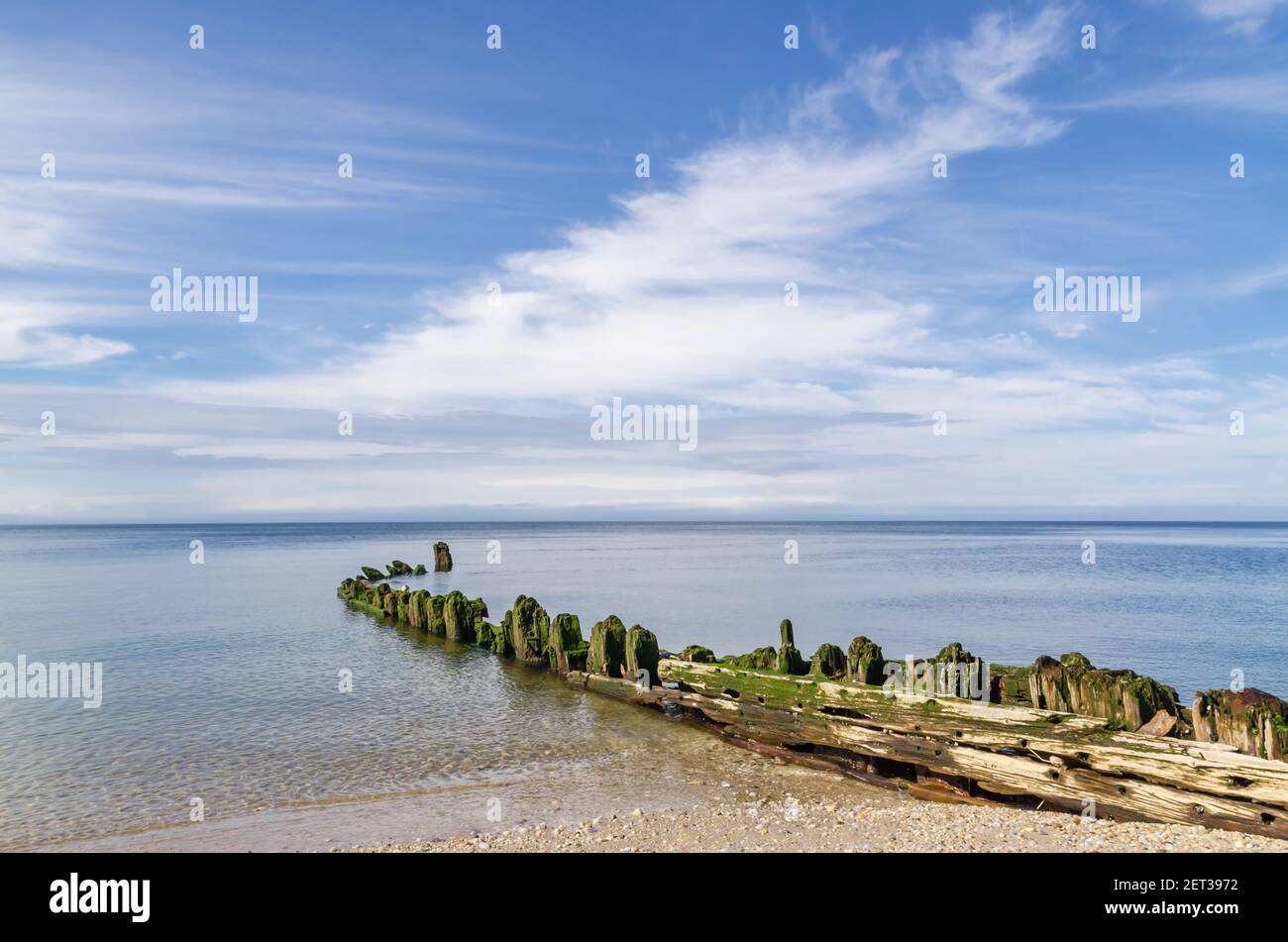 La vista panoramica del relitto di Roanoke Barges rimane a Reeves Spiaggia Long Island New York Foto Stock