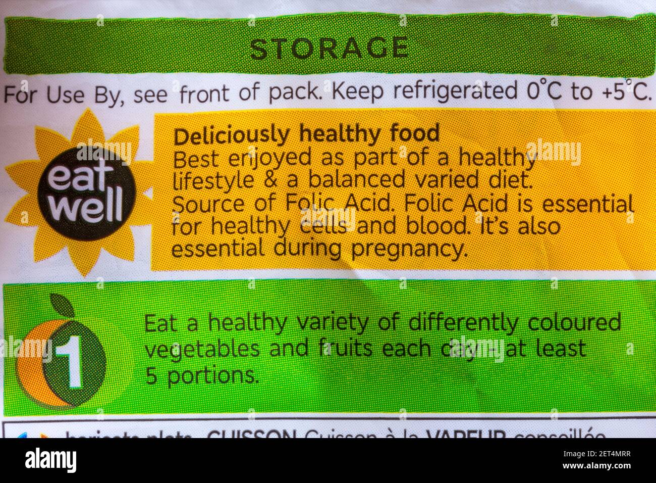 mangiare bene sano e delizioso cibo informazioni e dettagli di stoccaggio su Pacchetto di Runner Bean tradizionali senza struttura di M&S. Foto Stock