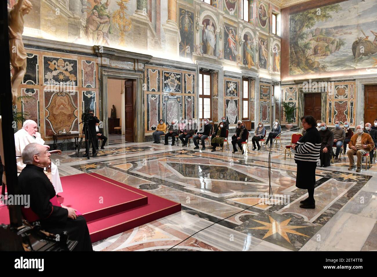 Roma, Italia. 01 Marzo 2021. 1 marzo 2021 : Papa Francesco riceve in udienza la Delegazione del Centro Francescano di solidarietà di Firenze in Vaticano il credito: Agenzia fotografica indipendente/Alamy Live News Foto Stock