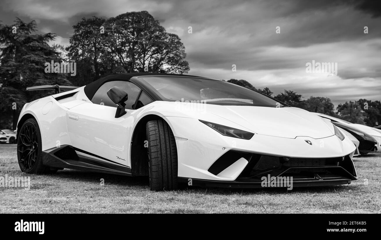 Lamborghini Aventador S Roadster in mostra al Concours D’Elegance Si è svolto a Blenheim Palace il 26 settembre 2020 Foto Stock