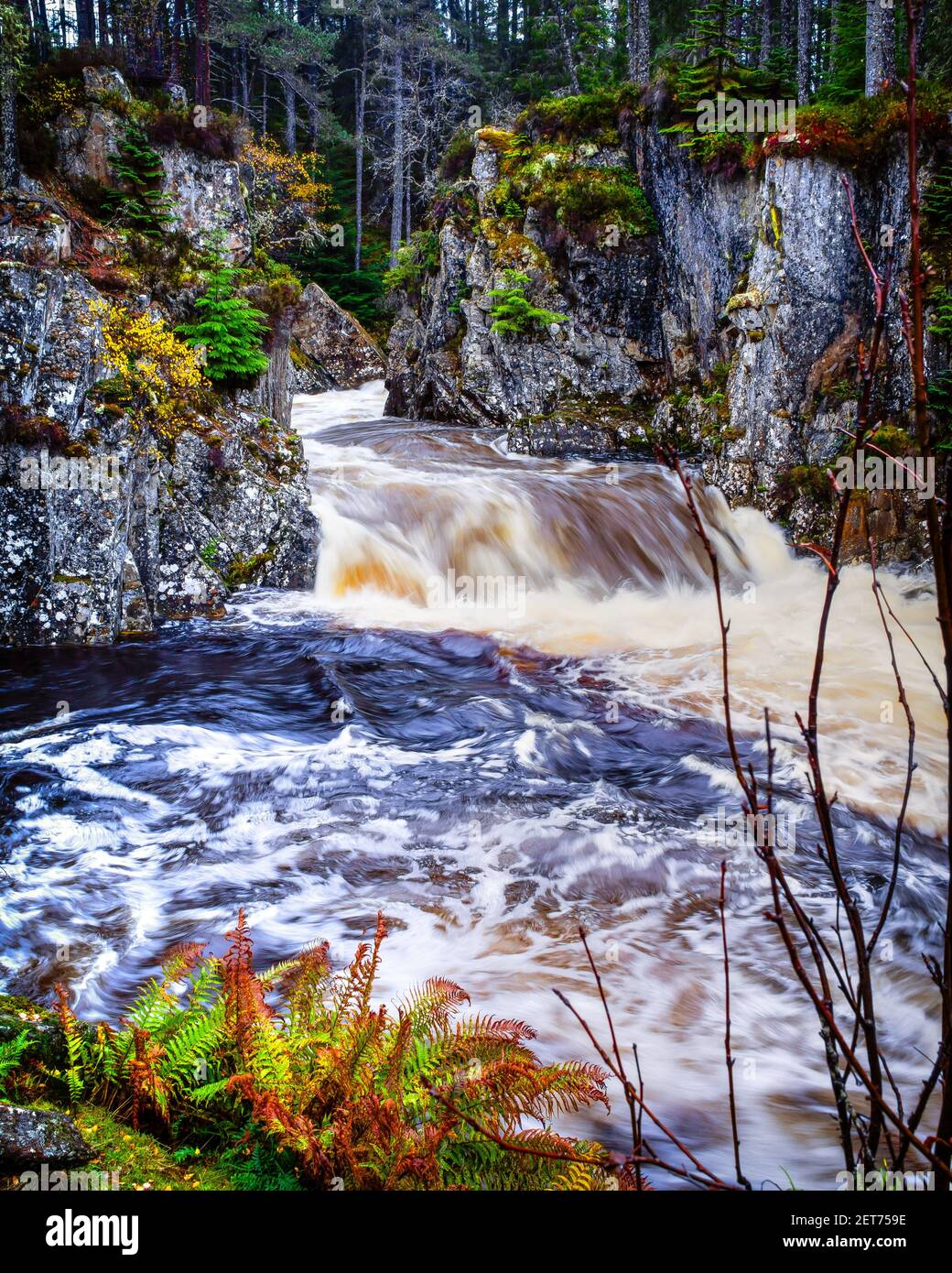 Cascate di Laggan nelle Highlands scozzesi Foto Stock