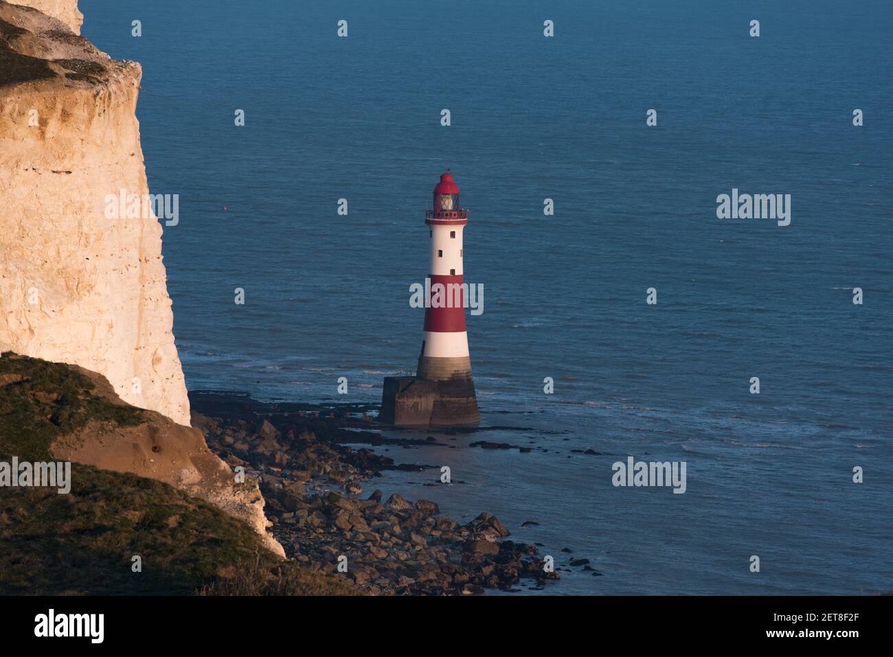 Il faro di Beachy Head, sulla costa meridionale della contea del Sussex orientale, in Inghilterra, Regno Unito Foto Stock
