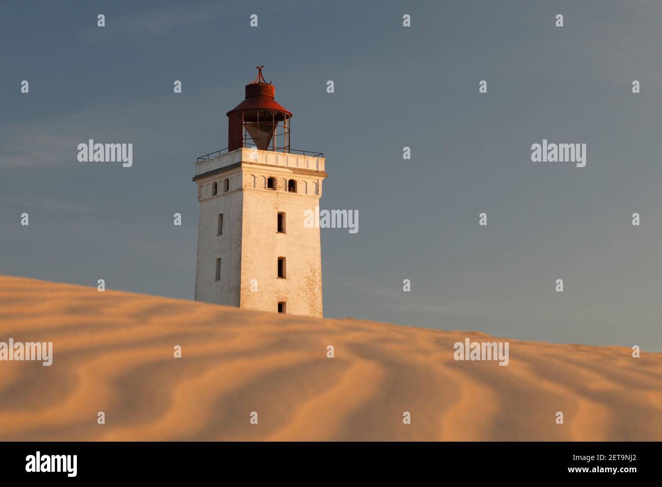 Rubjerg Knude Fyr, Danmark; il faro di Rubjerg Knude sulla costa di Jammerbugten; la Danimarca Foto Stock