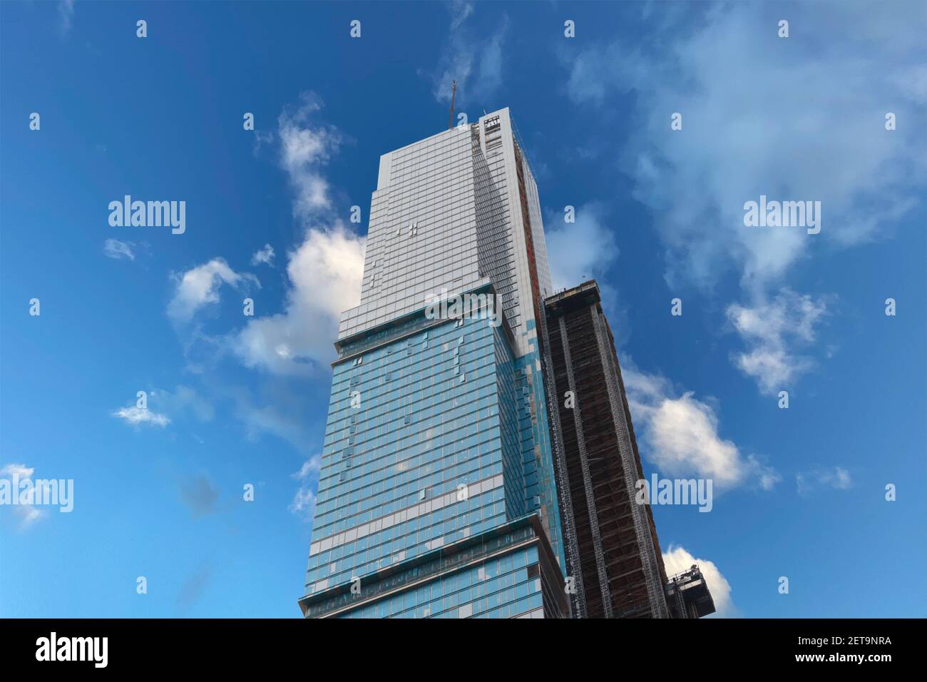 Central Park Tower, al 225 ovest della 57a strada, sulla fila dei miliardari, ancora in costruzione, sarà l'edificio residenziale più alto del mondo Foto Stock