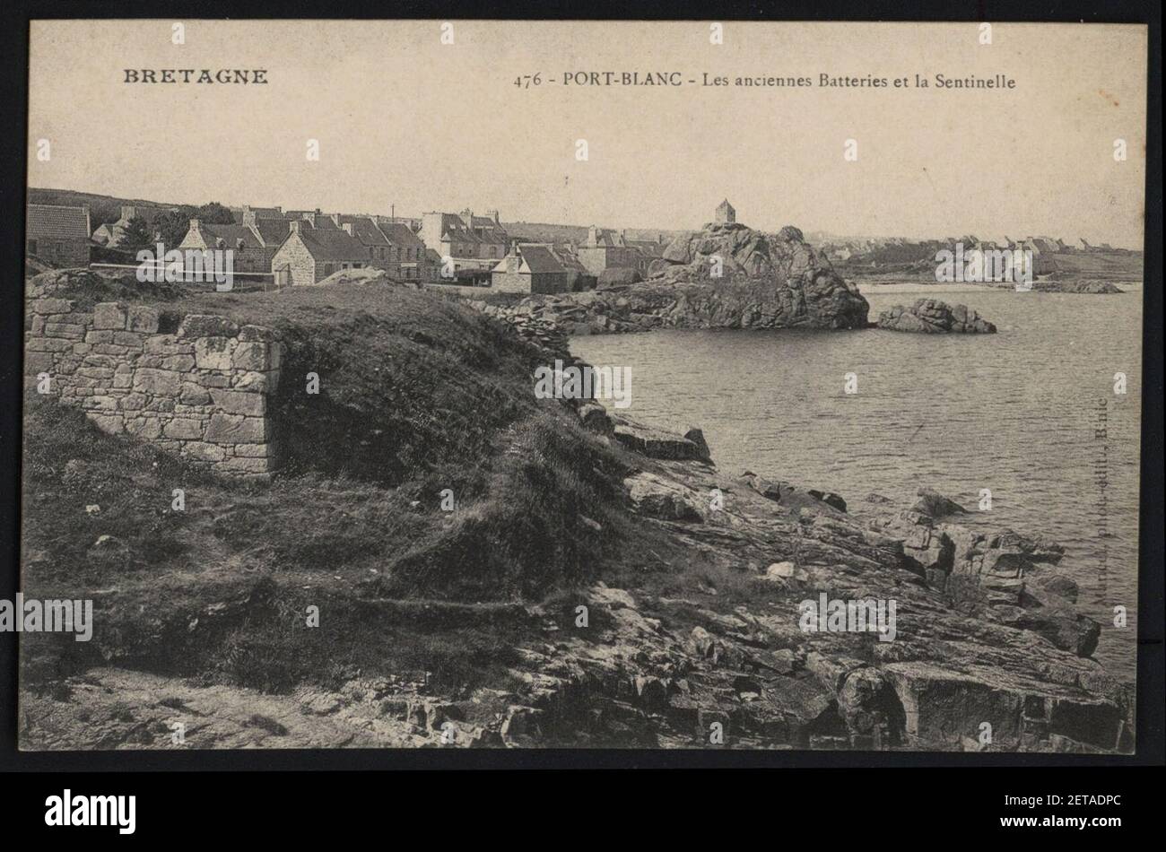 Penvénan - Port-Blanc anciennes batteries et rocher de la Sentinelle - AD22 - 16FI7017. Foto Stock