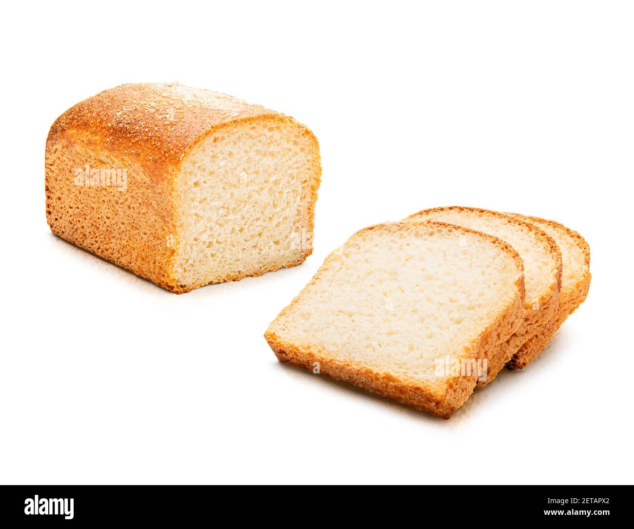 Pane cotto a fette. Isolato su sfondo bianco. Foto Stock