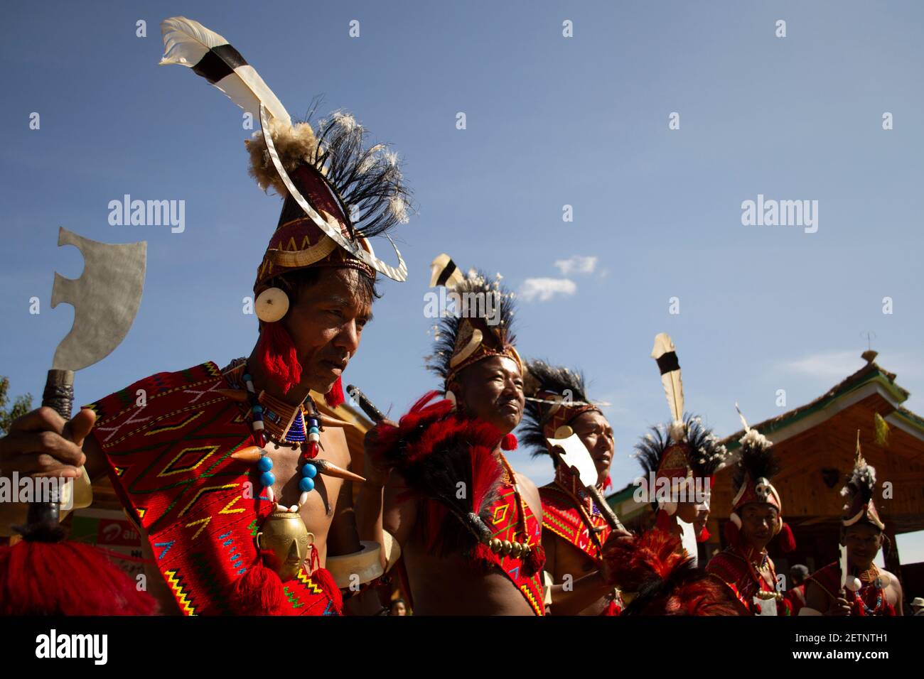 Nagaland India. Spettacolo culturale all'Hornbill Festival Foto Stock