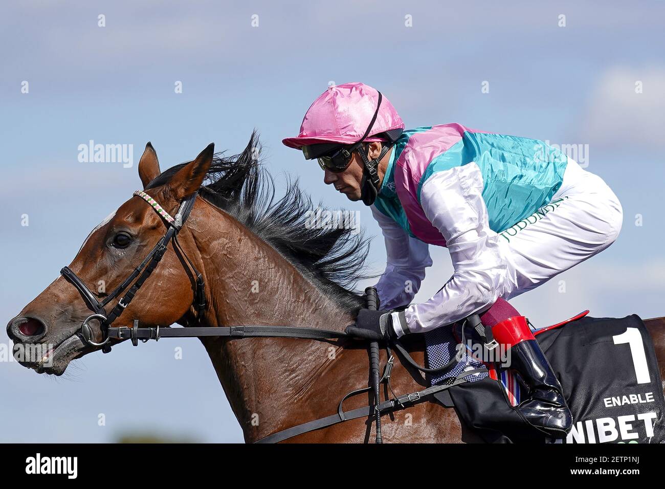 File photo datato 05-09-2020 di Enable guidato da Frankie Dettori. Data di emissione: Martedì 2 marzo 2021. Foto Stock