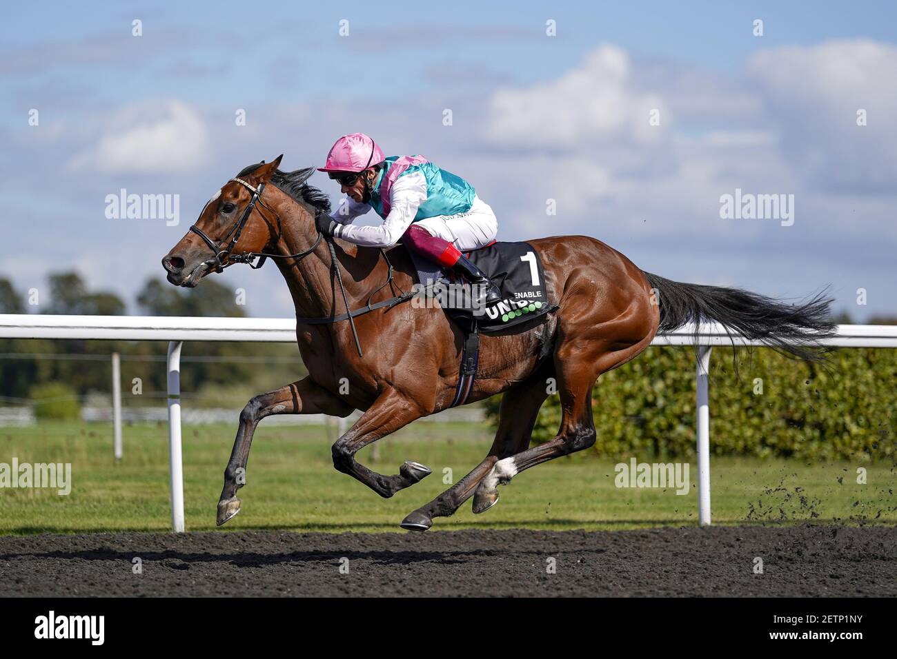 File photo datato 05-09-2020 di Enable guidato da Frankie Dettori. Data di emissione: Martedì 2 marzo 2021. Foto Stock