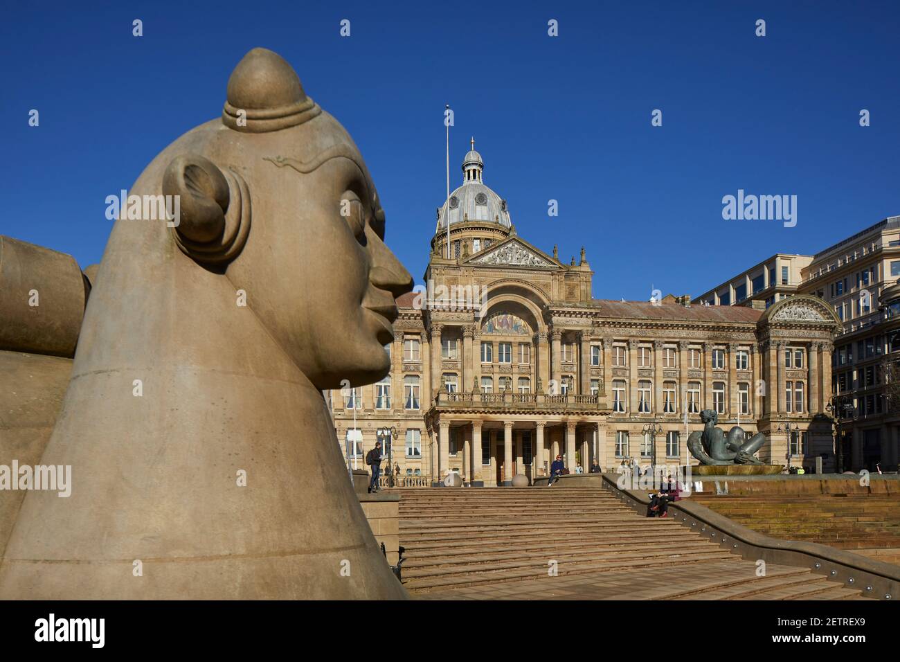 Il punto di riferimento del centro di Birmingham, classificato come Council House, Victoria Square e la statua della Sfinge del Guardiano (1993) dallo scultore Dhruva Mistry Foto Stock