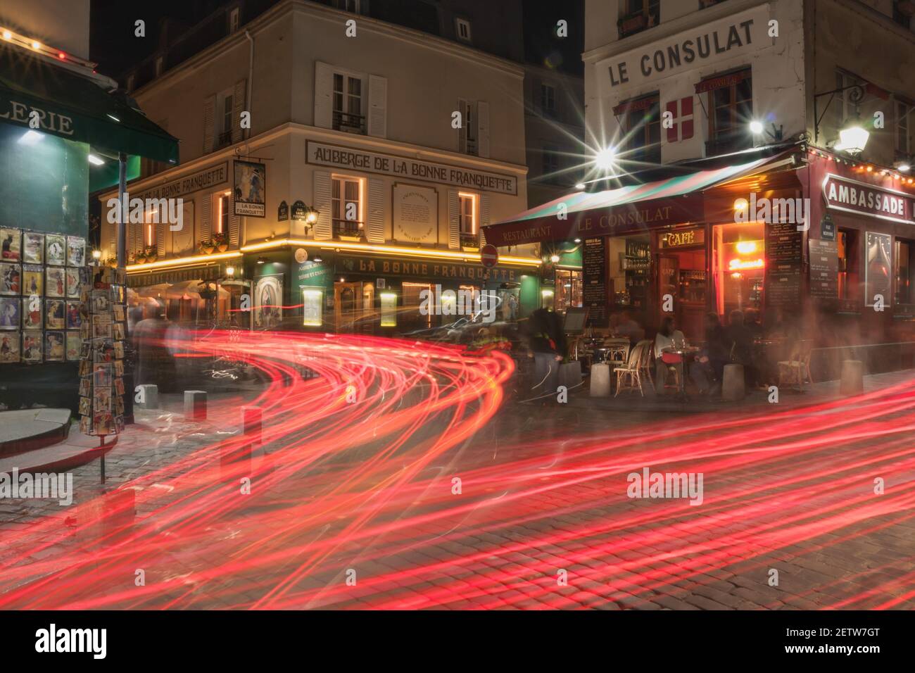 Rue Norvins di notte su Monmartr a Parigi Foto Stock