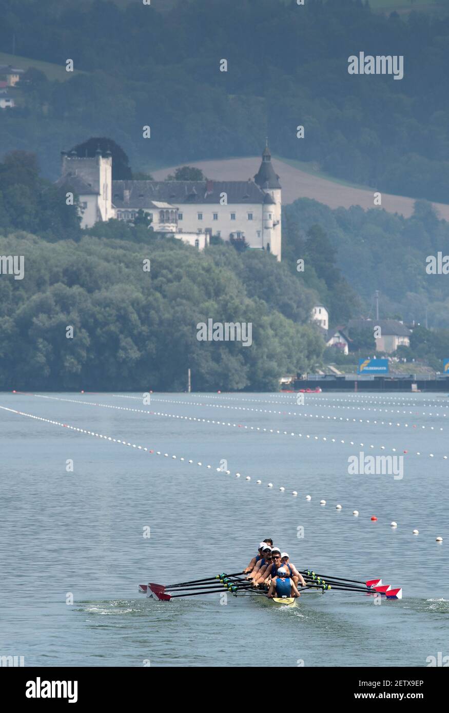 Linz, Austria, martedì 27 agosto 2019, FISA World Rowing Championship, Regatta, USA M8+, Bow Alexander KARWOSKI, Patrick EBLE, Conor HARRITY, Nicholas MEAD, Alexander RICHARDS, Alexander, Michael DI SANTO, Benjamin DAVISON, Benjamin, Austin HACK, , Cox, Julian VENONSKY, in partenza, dal pontile di partenza, in caldo, [credito obbligatorio; Peter SPURRIER/Intersport Images] 12:45:24 27.08.19 Foto Stock