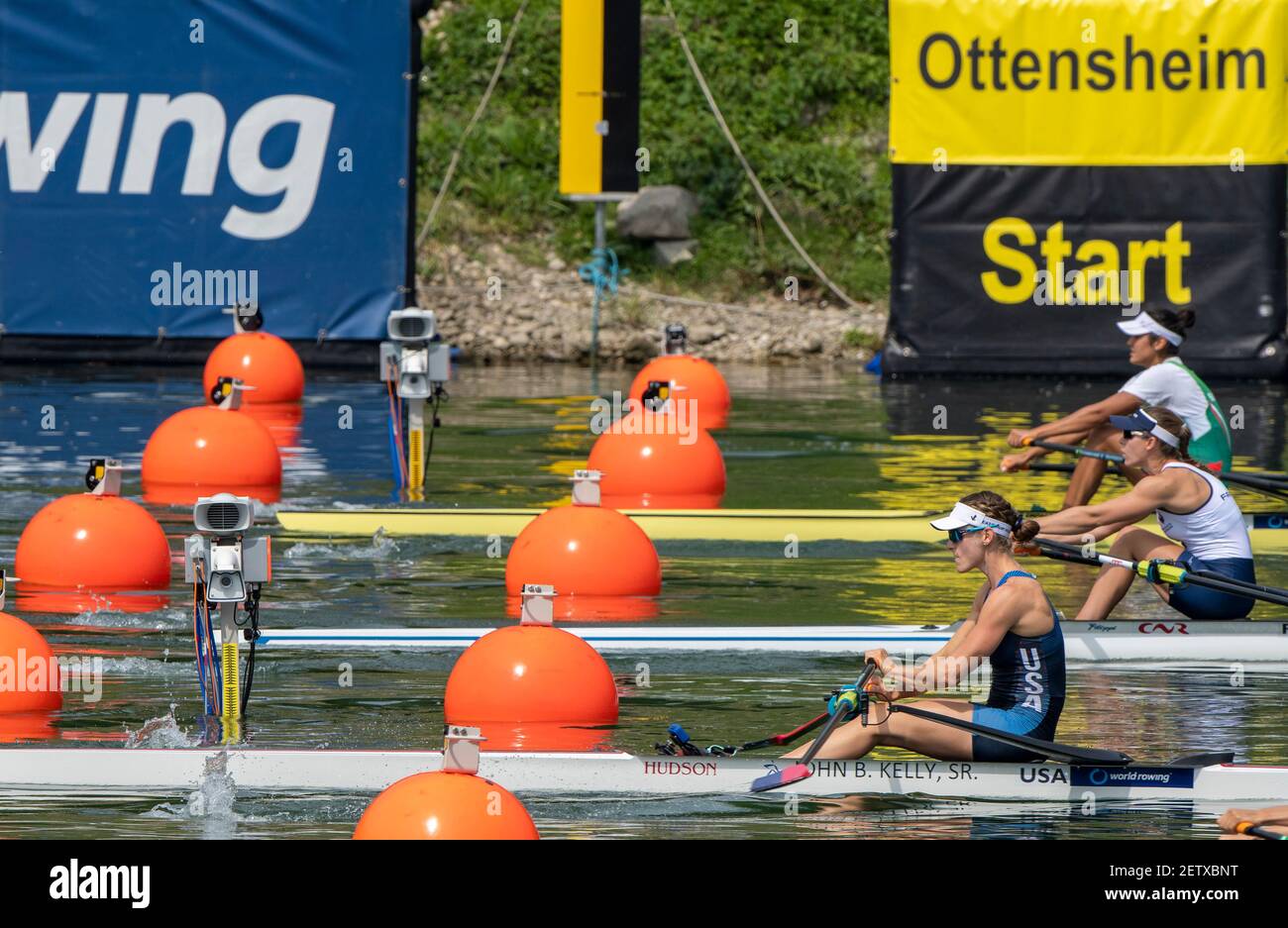 Linz, Austria, mercoledì 28 agosto 2019, FISA World Rowing Championship, Regatta, Start Area, USA W1X, Kara KOHLER, In partenza, dal pontile di partenza, nel quarto-finale, [Mandatory Credit; Peter SPURRIER/Intersport Images] 12:53:01 28.08.19 Foto Stock