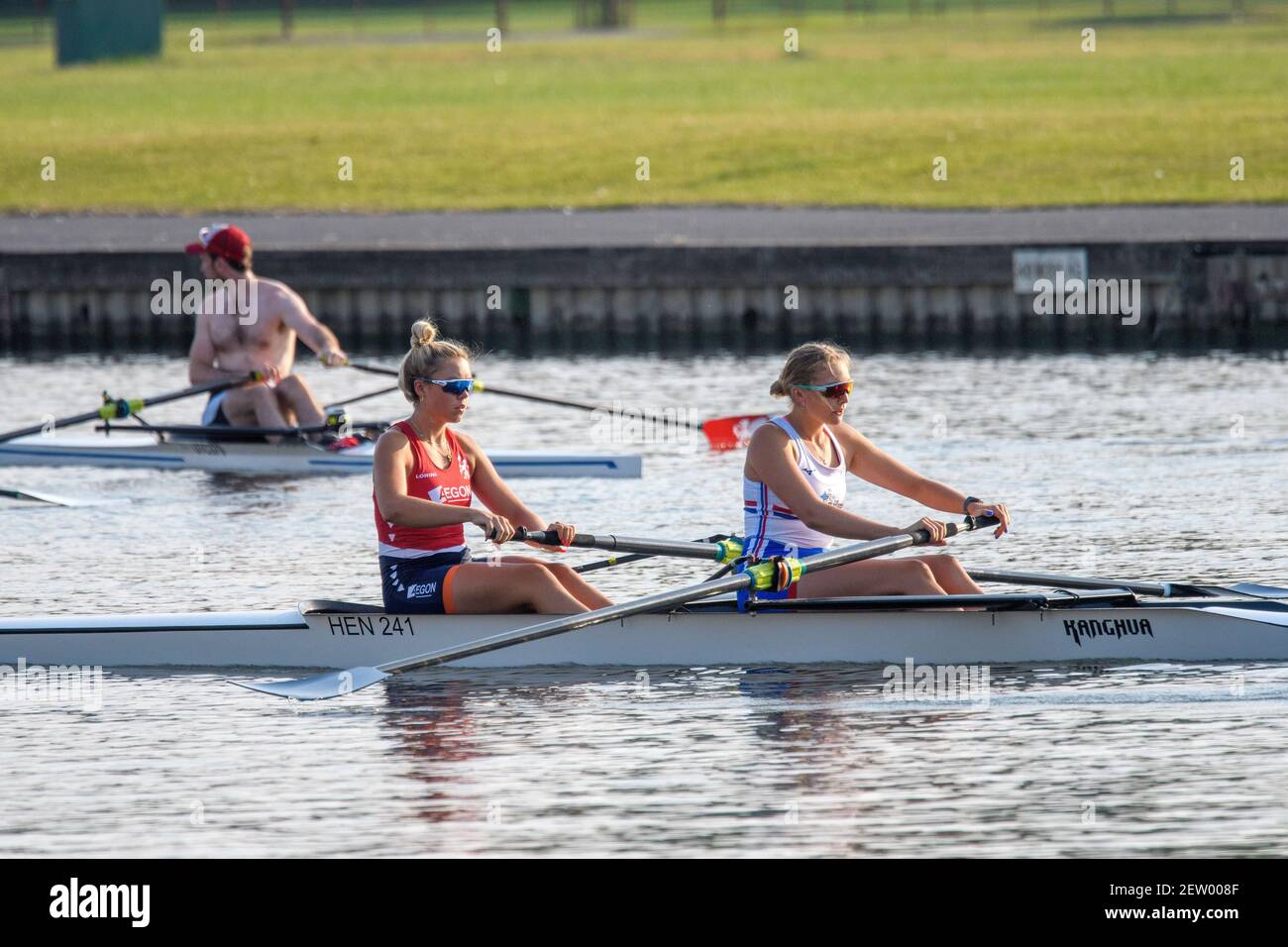 Henley-on-Thames, Berkshire, UK., Wednesday, 12/08/2020, Atleti, equipaggi da Henley RC., per l'allenamento, [ credito obbligatorio © Peter Spurrier/Intersport Images], Foto Stock