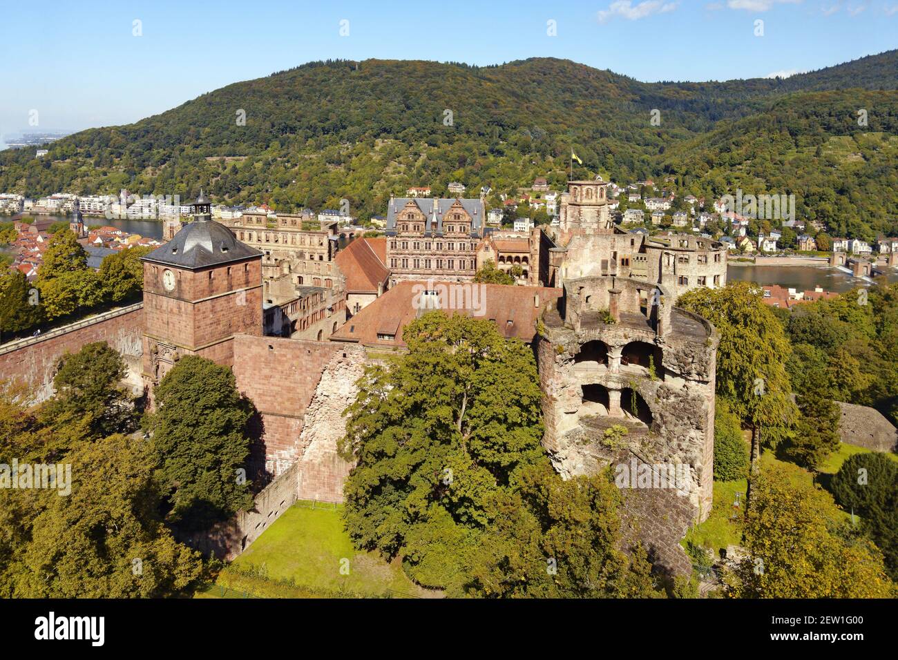 Germania, Baden Wurttemberg, Heidelberg, la città vecchia e il castello (vista aerea) Foto Stock
