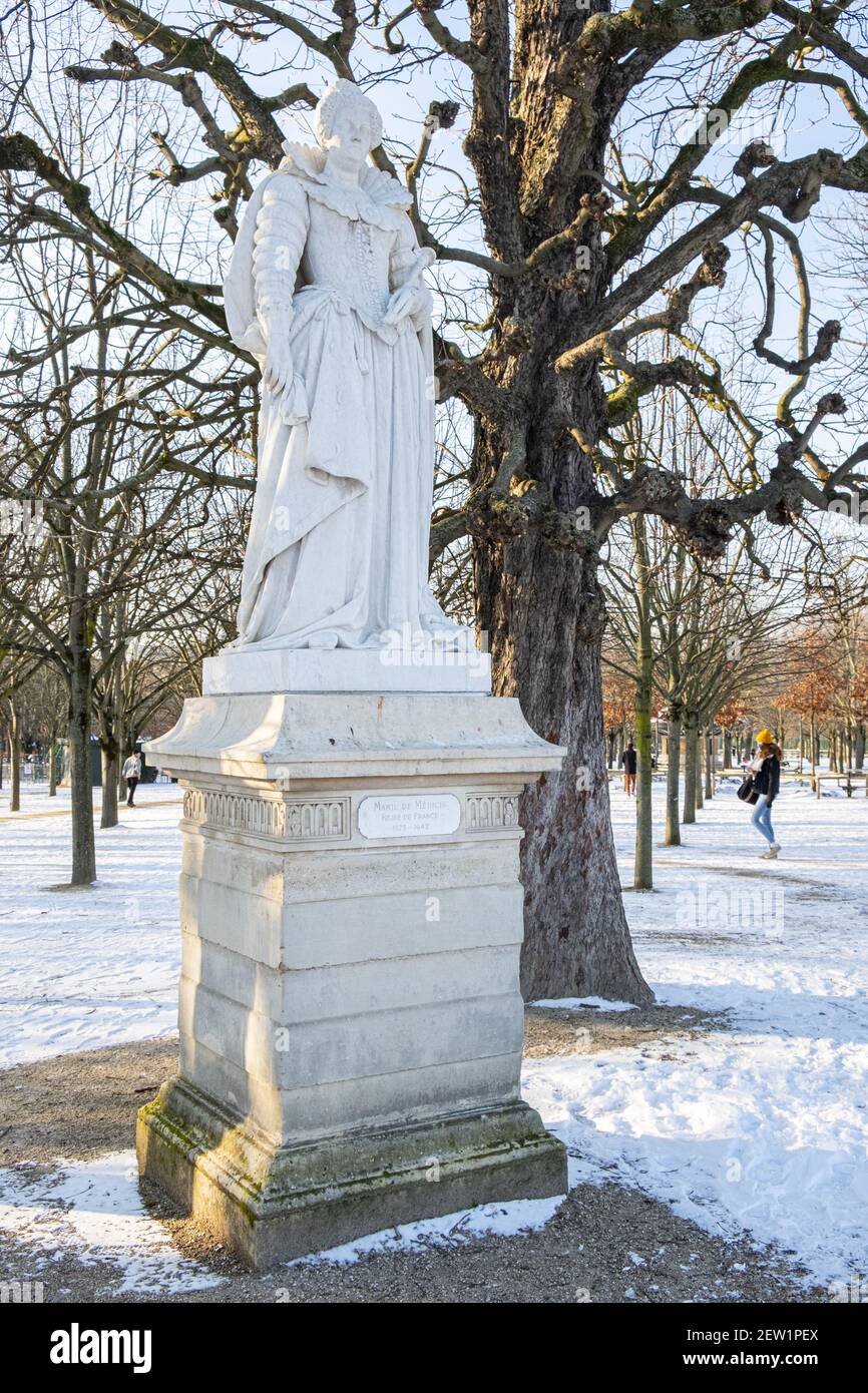 Francia, Parigi, il giardino del Lussemburgo sotto la neve Foto Stock