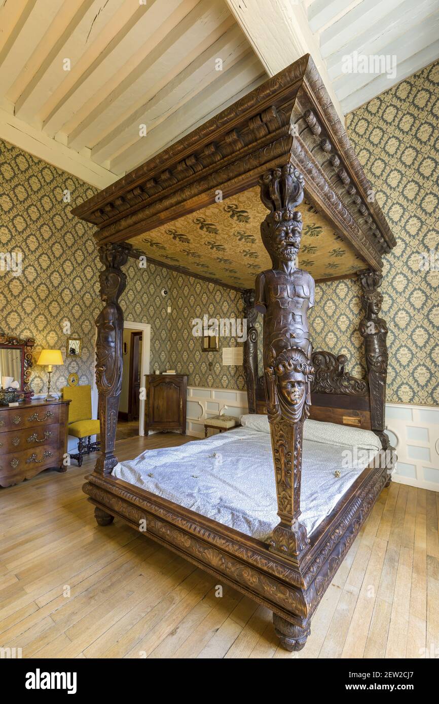 Francia, Indre et Loire, Valle della Loira dichiarata Patrimonio Mondiale dall'UNESCO, Azay-le-Rideau, il castello di Islette, l'Château de l'Islette ha protetto gli amori segreti degli scultori Auguste Rodin e Camille Claudel, letto cerimoniale, noto come HENRI III dalla Château d'Amboise Foto Stock