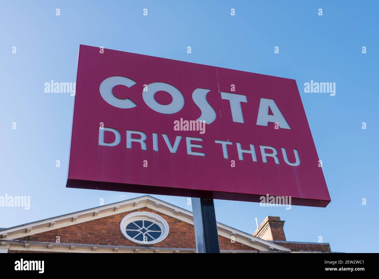 Caffetteria Costa Drive Thru a Five Ways, Edgbaston, Birmingham, Regno Unito Foto Stock