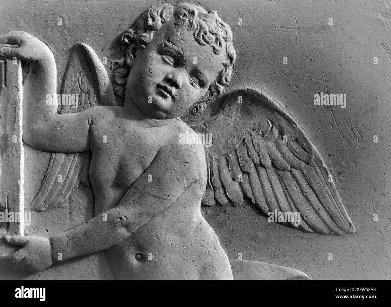 Un modello ottocentesco in gesso di un cherubino, o angelo, nella sala modello in gesso della Galleria dell'Accademia di Firenze. Foto Stock