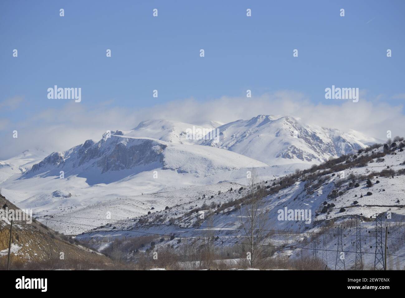 Paesaggio innevato nelle montagne dell'Anatolia Foto Stock