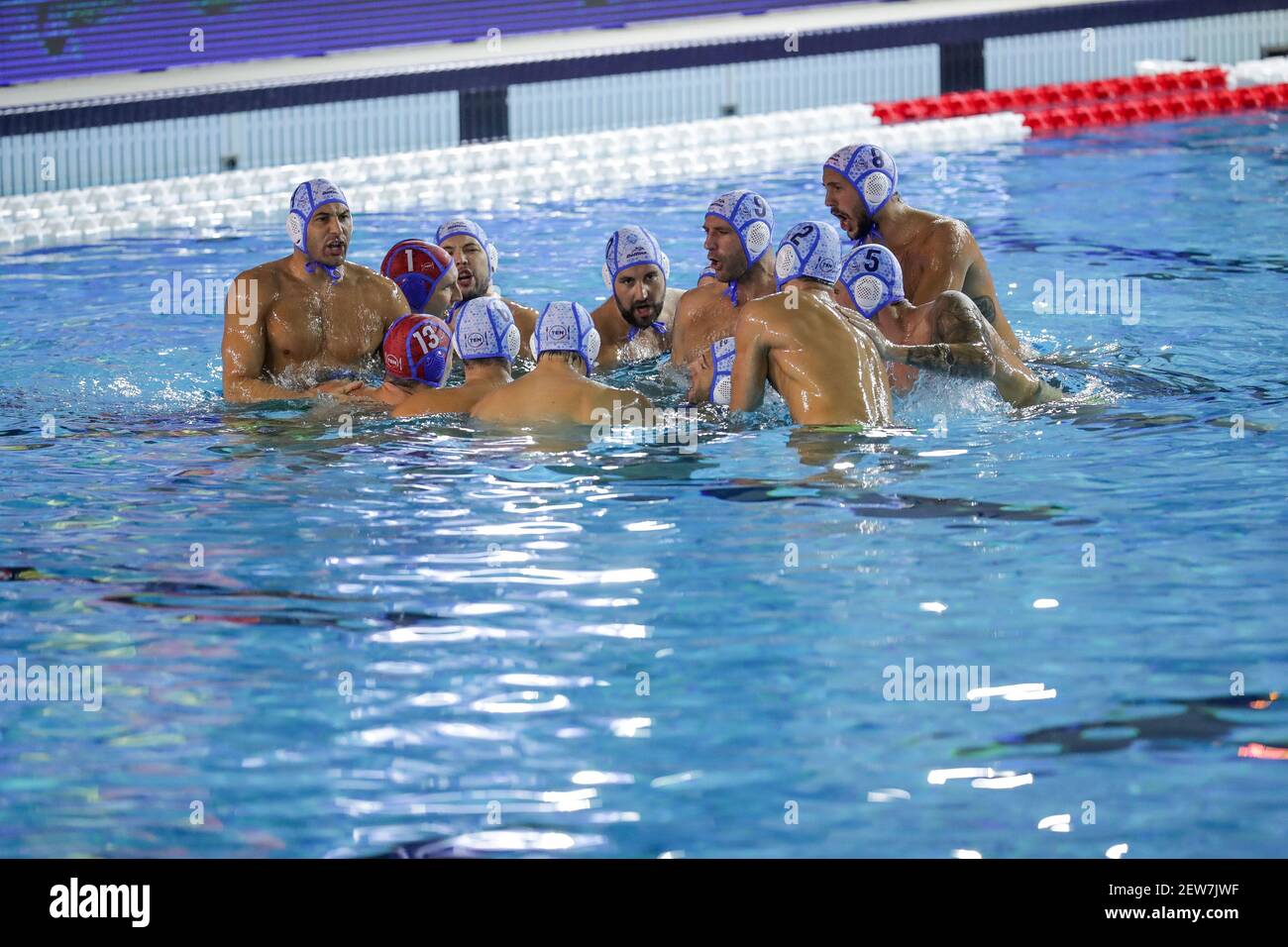 Centro Federale delle piscine, Roma, Italia, 02 Mar 2021, saluto iniziale Pro Recco durante il primo round II - Pro Recco vs Jug Adriatic, LEN Cup - Champions League Waterpolo match - Foto Luigi Mariani / LM Foto Stock