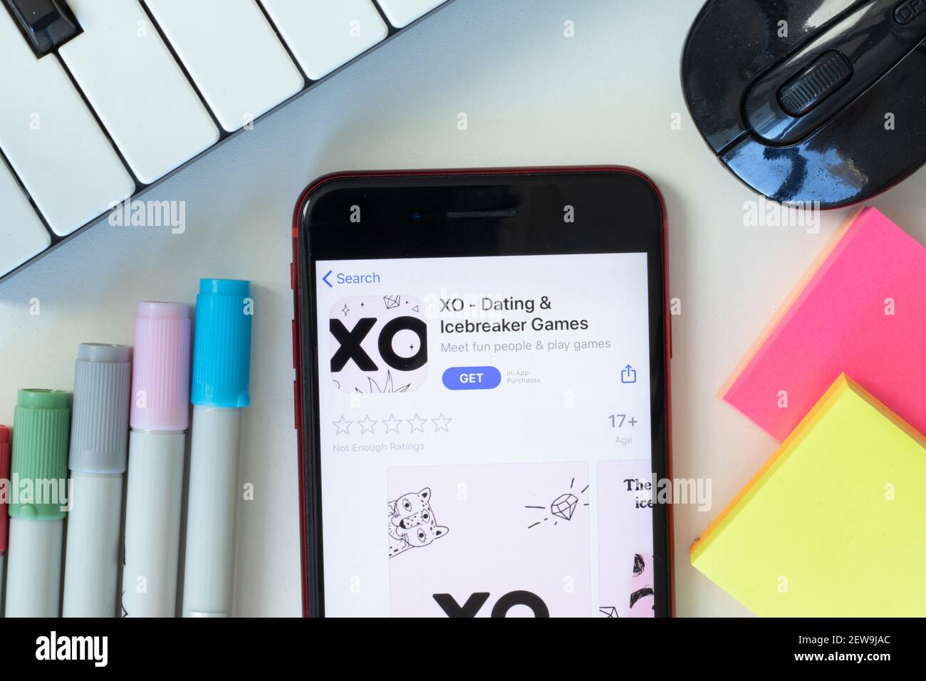 New York, Stati Uniti d'America - 2 Marzo 2021: XO - icona dell'app mobile per Dating Games sullo schermo del telefono, Editoriale illustrativo Foto Stock