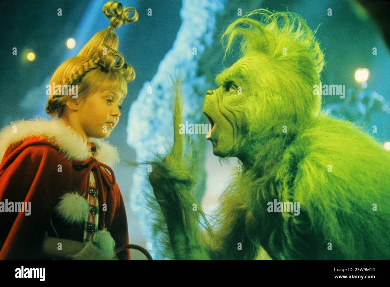 Jim Carrey, Taylor Momsen, 'D.r. Seuss 'come il Grinch Stole Natale' (2000) universale. Photo Credit: Ron Batzdorff/ Universal /The Hollywood Archive - file Reference N. 34082-653THA Foto Stock