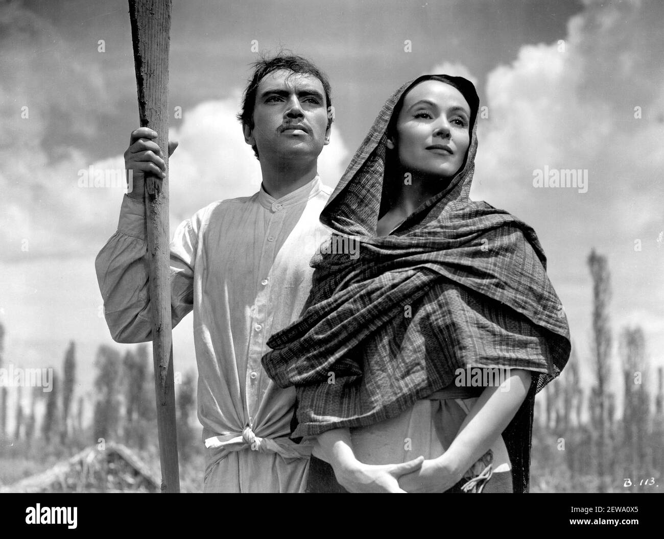 Dolores del Río, Pedro Armendáriz, 'aría Candelaria' (1943) MGM. Photo Credit: MGM/The Hollywood Archive- file Reference N. 34082-851THA Foto Stock