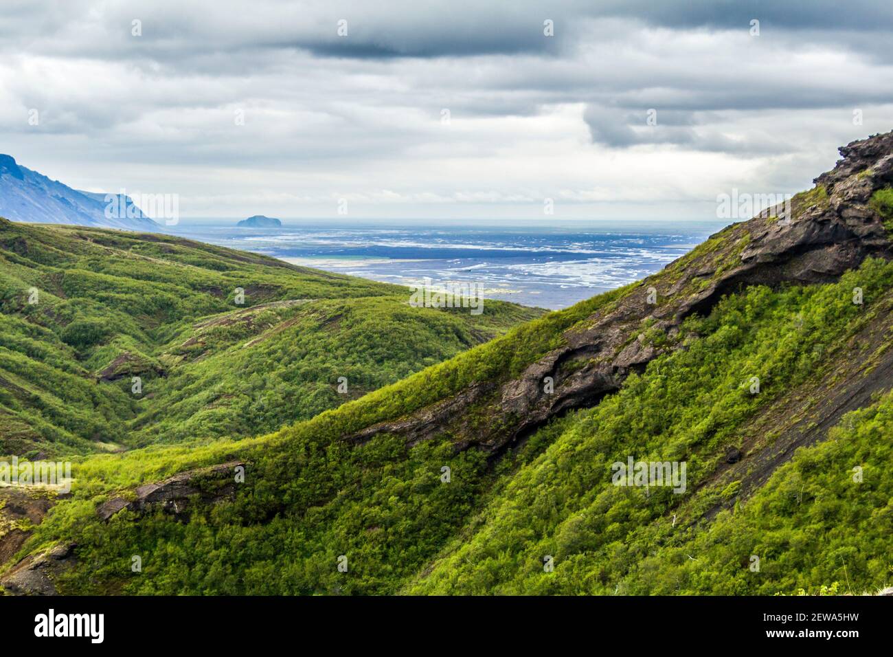 Vista sulla valle di Thorsmoerk, sentiero escursionistico Fimmvarduhals in Islanda Foto Stock