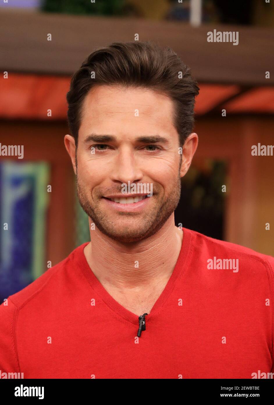 MIAMI, FLORIDA - GENNAIO 15: L'attore Sebastian Rulli è visto durante  'Despierta America' il 15 Gennaio 2018 a Miami, Florida. (Foto di Alberto  E. Tamargo/Sipa USA Foto stock - Alamy