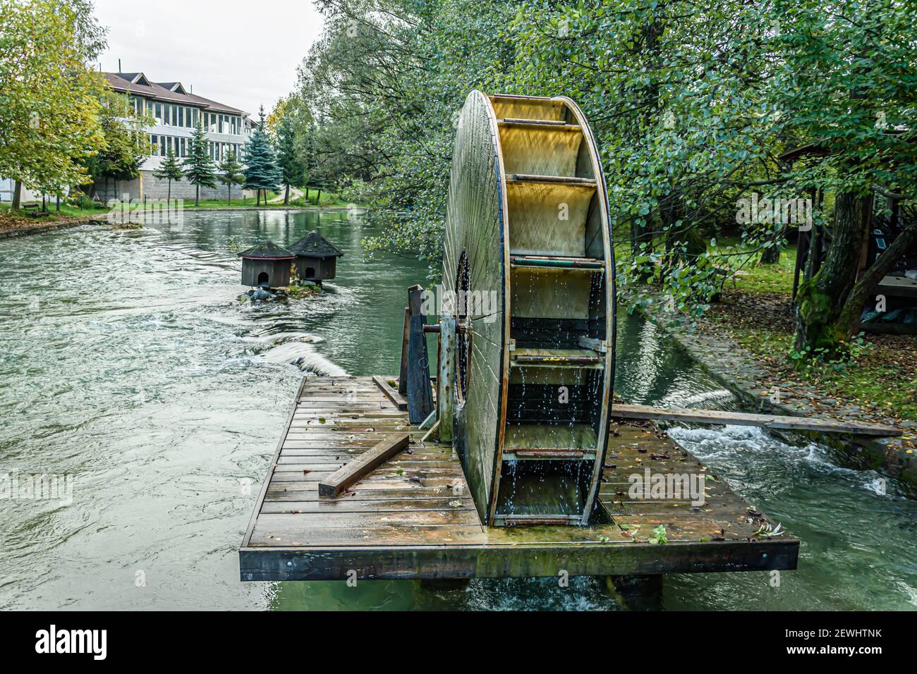 Ruota Del Mulino Ad Acqua Ruota Per Mulino Ad Acqua Immagini e Fotos Stock - Alamy