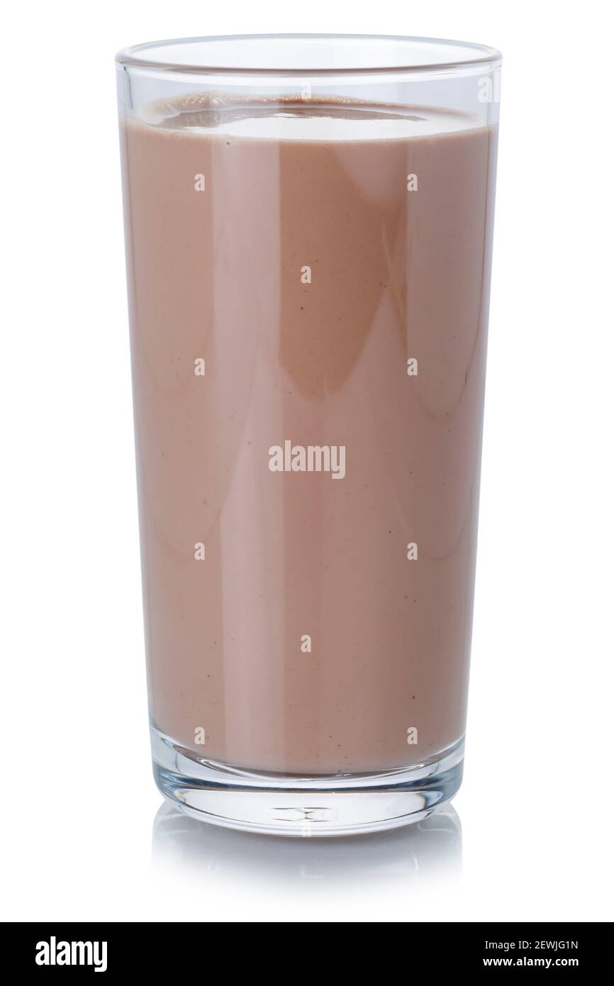 Il latte di cioccolato agita il latte in un bicchiere isolato su sfondo bianco. Foto Stock