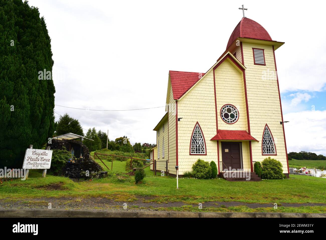 Puerto Varas, cappella di Santa Cruz. Regione di Los Lagos, Cile. Foto Stock